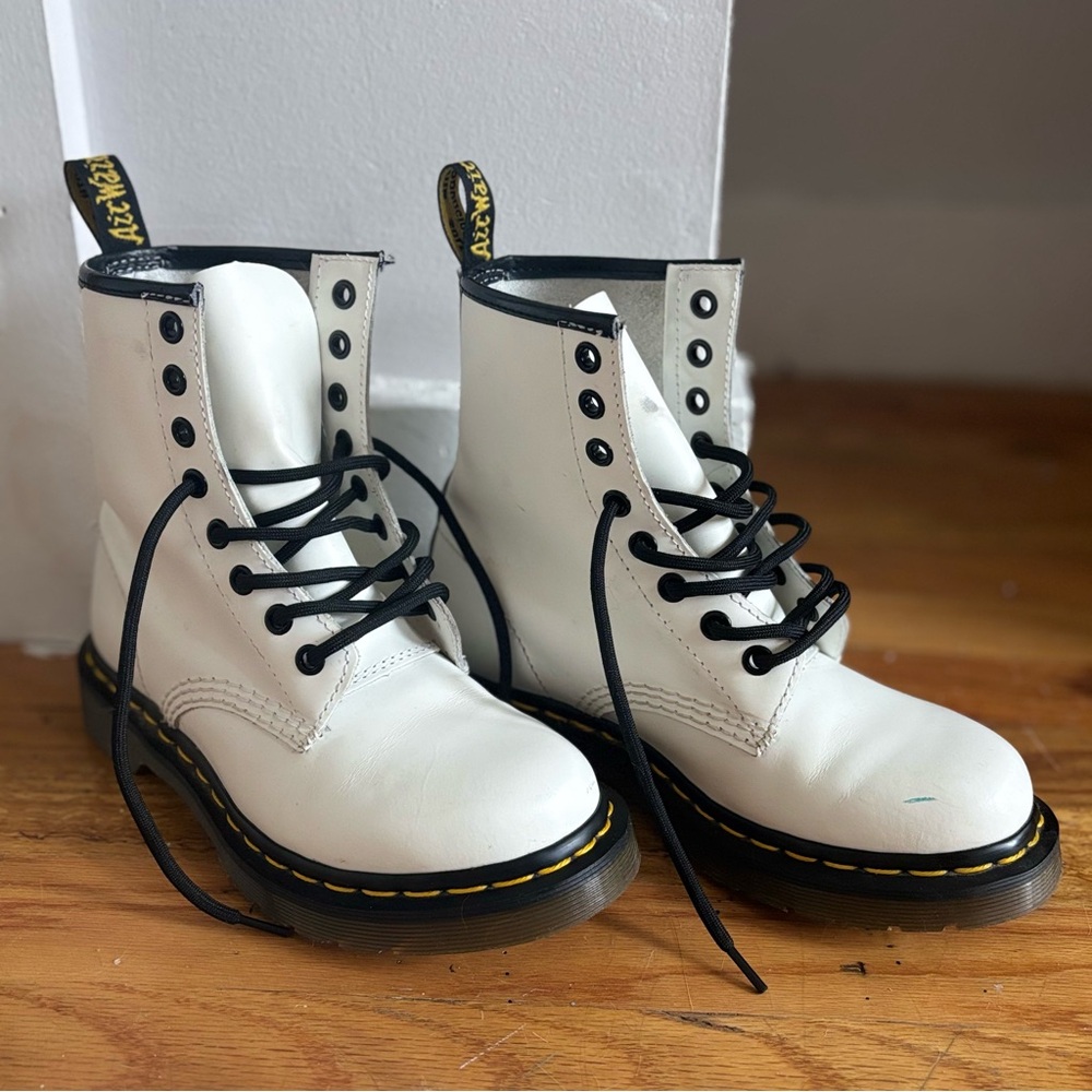 Doc Marten 1460 White Leather Boots - Picture 1 of 10